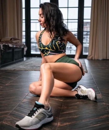 Анкета проститутки Камилла - город Чистяково, 26 лет, №10226