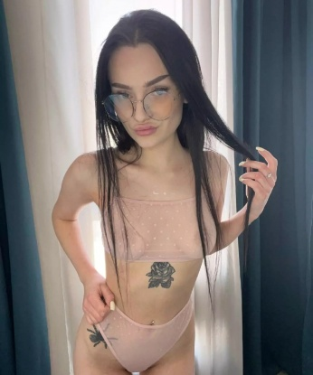 Анкета проститутки Полинка - город Чистяково, 19 лет, №2305